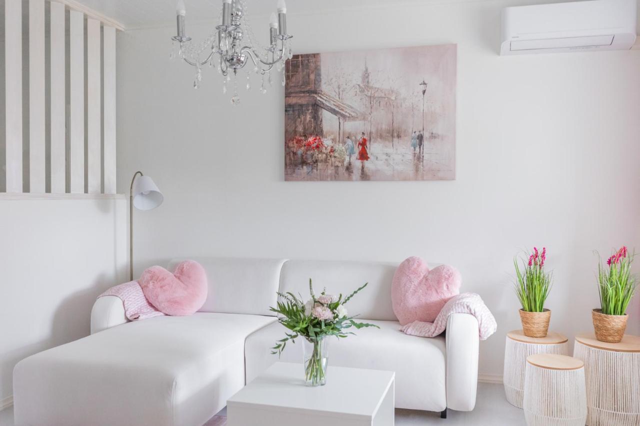 City Holiday Apartments 2 โรวานิเอมิ ภายนอก รูปภาพ